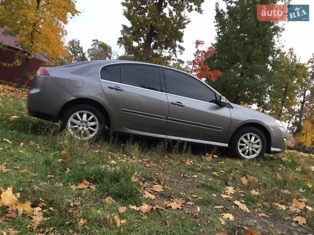 Серый Рено Лагуна, объемом двигателя 1.5 л и пробегом 370 тыс. км за 6500 $, фото 32 на Automoto.ua