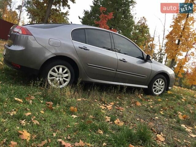 Серый Рено Лагуна, объемом двигателя 1.5 л и пробегом 370 тыс. км за 6500 $, фото 20 на Automoto.ua