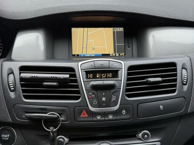 Серый Рено Лагуна, объемом двигателя 1.5 л и пробегом 278 тыс. км за 5800 $, фото 5 на Automoto.ua