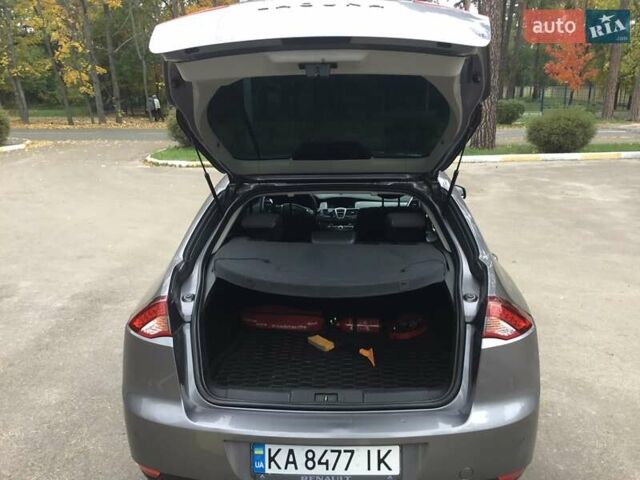 Серый Рено Лагуна, объемом двигателя 1.5 л и пробегом 370 тыс. км за 6500 $, фото 41 на Automoto.ua