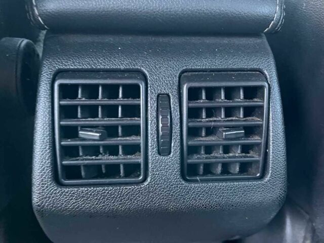 Рено Лагуна 2012 в Коломые на Automoto.ua Серый Рено Лагуна, объемом двигателя 1.5 л и пробегом 238 тыс. км за 7800 $, фото 18 на Automoto.ua