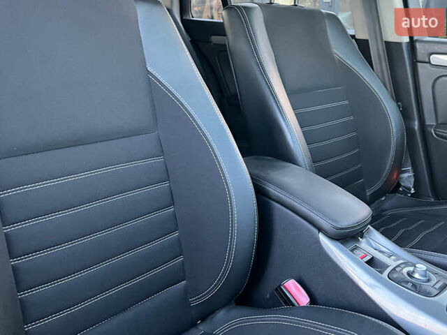 Рено Лагуна 2012 в Коломые на Automoto.ua Серый Рено Лагуна, объемом двигателя 1.46 л и пробегом 238 тыс. км за 7800 $, фото 21 на Automoto.ua