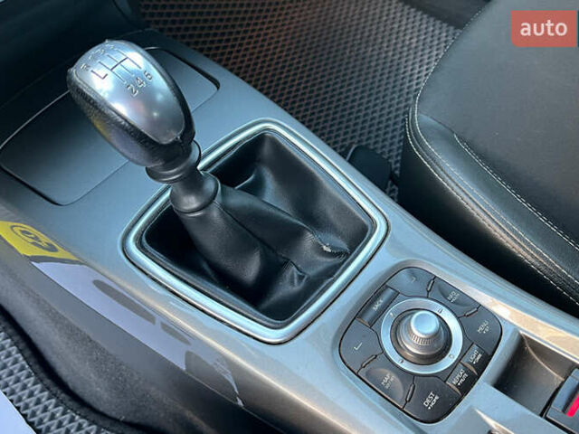 Рено Лагуна 2012 в Коломые на Automoto.ua Серый Рено Лагуна, объемом двигателя 1.46 л и пробегом 238 тыс. км за 7800 $, фото 12 на Automoto.ua