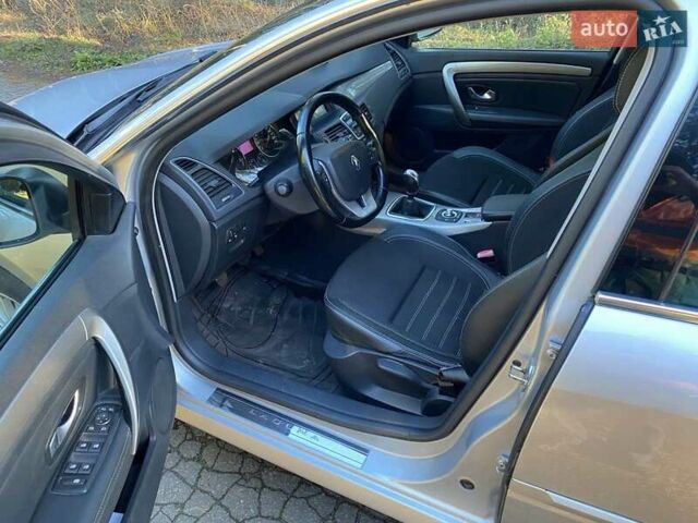 Серый Рено Лагуна, объемом двигателя 1.46 л и пробегом 205 тыс. км за 7500 $, фото 7 на Automoto.ua