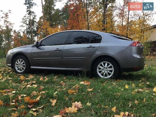 Серый Рено Лагуна, объемом двигателя 1.5 л и пробегом 370 тыс. км за 6500 $, фото 25 на Automoto.ua