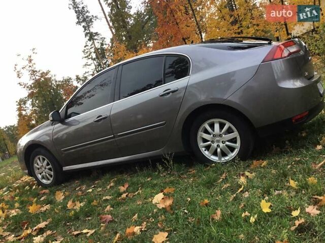 Серый Рено Лагуна, объемом двигателя 1.5 л и пробегом 370 тыс. км за 6500 $, фото 27 на Automoto.ua