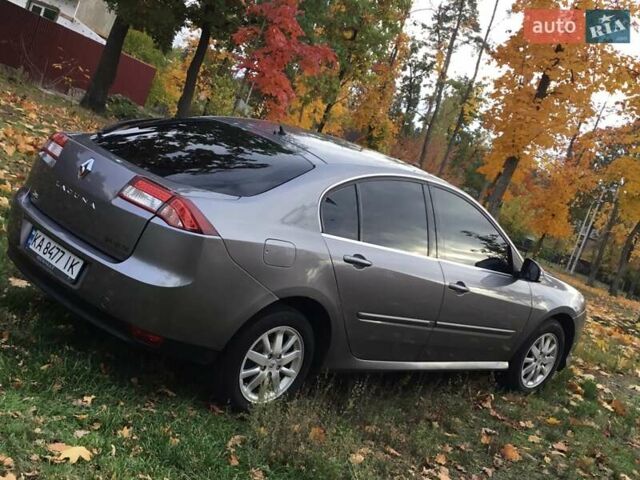 Серый Рено Лагуна, объемом двигателя 1.5 л и пробегом 370 тыс. км за 6500 $, фото 30 на Automoto.ua