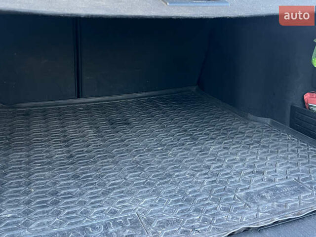 Рено Лагуна 2012 в Коломые на Automoto.ua Серый Рено Лагуна, объемом двигателя 1.46 л и пробегом 238 тыс. км за 7800 $, фото 22 на Automoto.ua