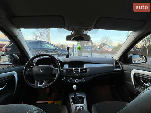 Рено Лагуна 2012 в Коломые на Automoto.ua Серый Рено Лагуна, объемом двигателя 1.46 л и пробегом 238 тыс. км за 7800 $, фото 7 на Automoto.ua