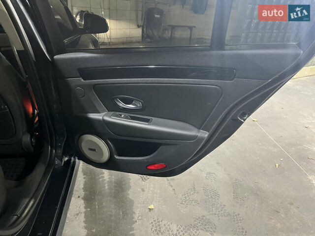 Рено Лагуна 2013 в Киеве на Automoto.ua Серый Рено Лагуна, объемом двигателя 1.5 л и пробегом 286 тыс. км за 7500 $, фото 22 на Automoto.ua