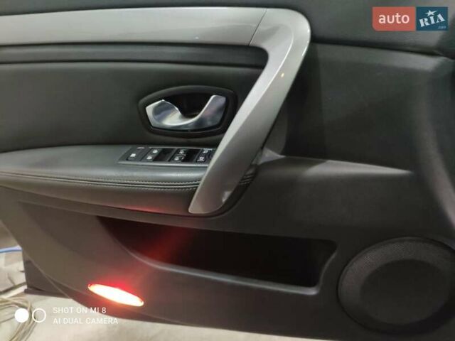 Серый Рено Лагуна, объемом двигателя 1.5 л и пробегом 312 тыс. км за 6300 $, фото 1 на Automoto.ua