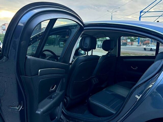 Сірий Рено Лагуна, об'ємом двигуна 1.5 л та пробігом 249 тис. км за 7500 $, фото 5 на Automoto.ua
