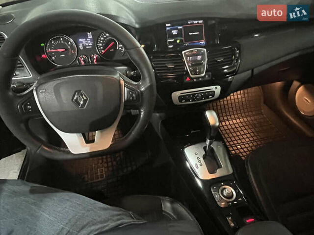 Рено Лагуна 2013 в Киеве на Automoto.ua Серый Рено Лагуна, объемом двигателя 1.5 л и пробегом 286 тыс. км за 7500 $, фото 15 на Automoto.ua