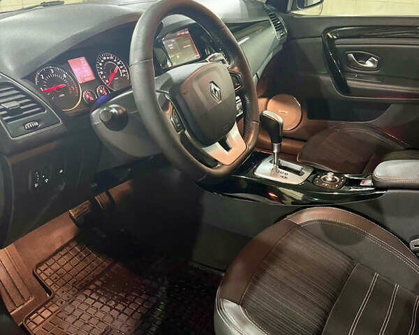 Рено Лагуна 2013 в Киеве на Automoto.ua Серый Рено Лагуна, объемом двигателя 1.5 л и пробегом 286 тыс. км за 7500 $, фото 35 на Automoto.ua