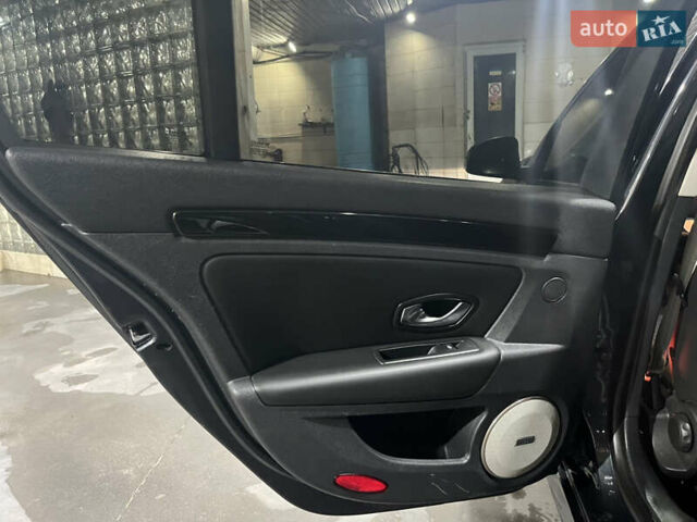 Рено Лагуна 2013 в Киеве на Automoto.ua Серый Рено Лагуна, объемом двигателя 1.5 л и пробегом 286 тыс. км за 7500 $, фото 21 на Automoto.ua