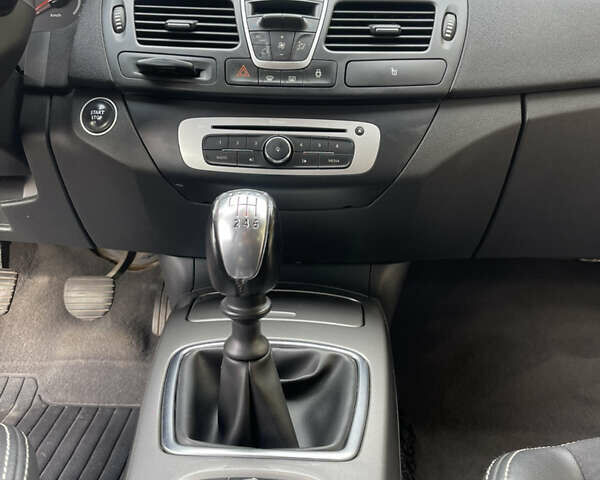 Сірий Рено Лагуна, об'ємом двигуна 1.5 л та пробігом 270 тис. км за 8300 $, фото 15 на Automoto.ua