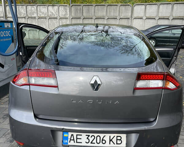 Сірий Рено Лагуна, об'ємом двигуна 1.5 л та пробігом 270 тис. км за 8300 $, фото 12 на Automoto.ua