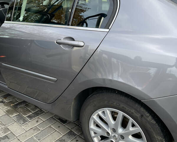 Сірий Рено Лагуна, об'ємом двигуна 1.5 л та пробігом 270 тис. км за 8300 $, фото 11 на Automoto.ua