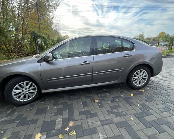 Сірий Рено Лагуна, об'ємом двигуна 1.5 л та пробігом 270 тис. км за 8300 $, фото 2 на Automoto.ua