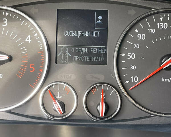 Сірий Рено Лагуна, об'ємом двигуна 1.5 л та пробігом 270 тис. км за 8300 $, фото 5 на Automoto.ua