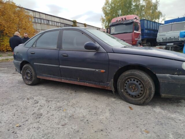 Рено Лагуна 1994 в Гайсине на Automoto.ua Синий Рено Лагуна, объемом двигателя 2 л и пробегом 300 тыс. км за 850 $, фото 1 на Automoto.ua