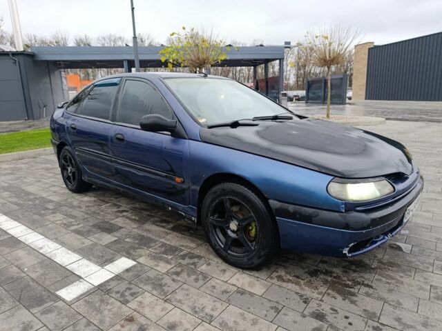 Синій Рено Лагуна, об'ємом двигуна 1.8 л та пробігом 297 тис. км за 1550 $, фото 1 на Automoto.ua