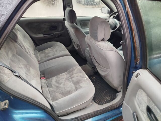 Синій Рено Лагуна, об'ємом двигуна 2 л та пробігом 140 тис. км за 1600 $, фото 5 на Automoto.ua