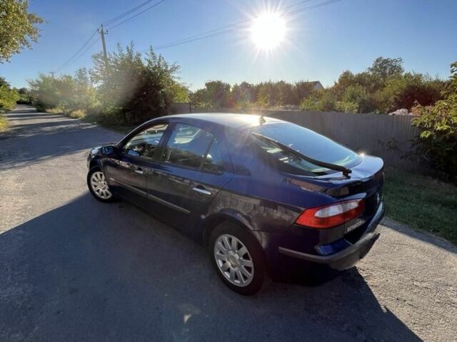 Синий Рено Лагуна, объемом двигателя 1.8 л и пробегом 172 тыс. км за 1950 $, фото 5 на Automoto.ua