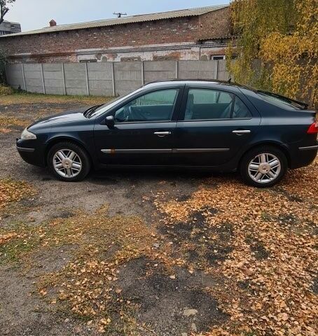 Синий Рено Лагуна, объемом двигателя 1.9 л и пробегом 282 тыс. км за 2550 $, фото 3 на Automoto.ua