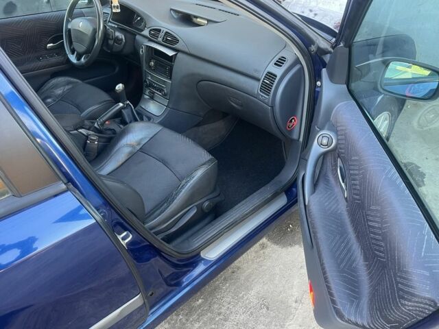 Синий Рено Лагуна, объемом двигателя 1.8 л и пробегом 172 тыс. км за 1799 $, фото 8 на Automoto.ua