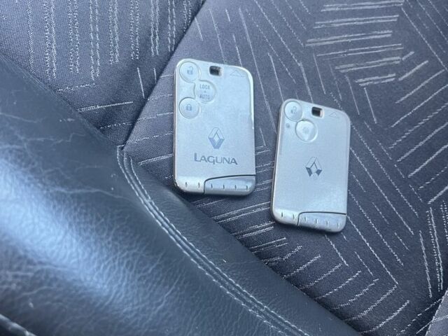 Синий Рено Лагуна, объемом двигателя 1.8 л и пробегом 172 тыс. км за 1799 $, фото 23 на Automoto.ua