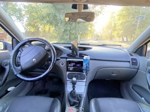 Синий Рено Лагуна, объемом двигателя 1.9 л и пробегом 300 тыс. км за 2200 $, фото 1 на Automoto.ua