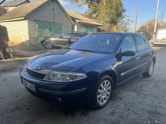 Синий Рено Лагуна, объемом двигателя 1.8 л и пробегом 172 тыс. км за 1799 $, фото 2 на Automoto.ua
