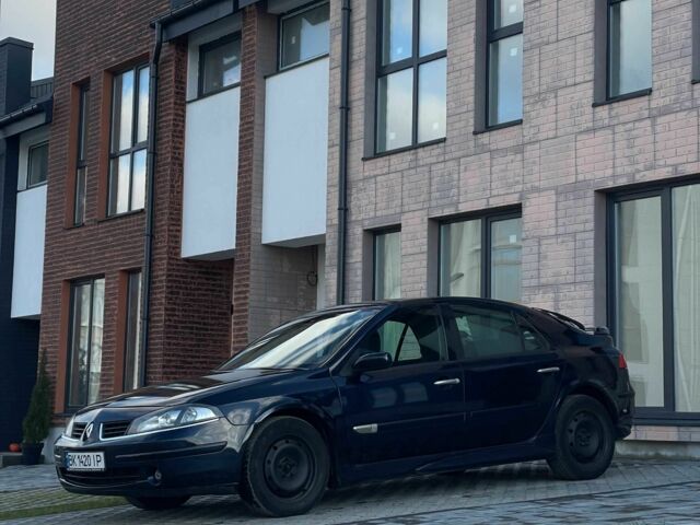 Синий Рено Лагуна, объемом двигателя 2 л и пробегом 215 тыс. км за 4200 $, фото 1 на Automoto.ua