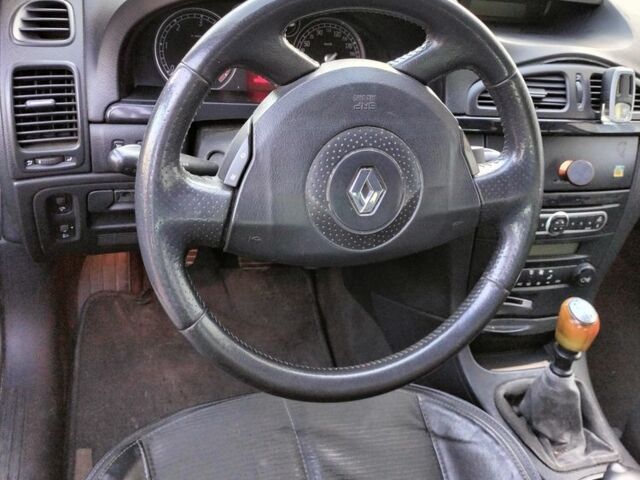 Синий Рено Лагуна, объемом двигателя 1.9 л и пробегом 187 тыс. км за 3800 $, фото 2 на Automoto.ua