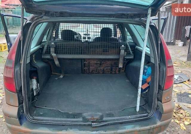 Синий Рено Лагуна, объемом двигателя 1.9 л и пробегом 360 тыс. км за 1000 $, фото 18 на Automoto.ua