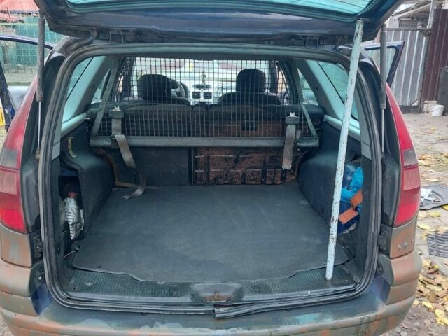 Синий Рено Лагуна, объемом двигателя 0 л и пробегом 360 тыс. км за 1000 $, фото 5 на Automoto.ua