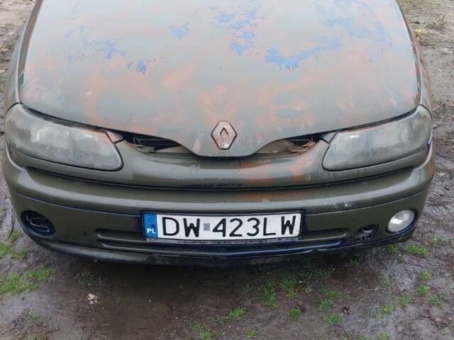 Синий Рено Лагуна, объемом двигателя 0 л и пробегом 360 тыс. км за 1000 $, фото 2 на Automoto.ua