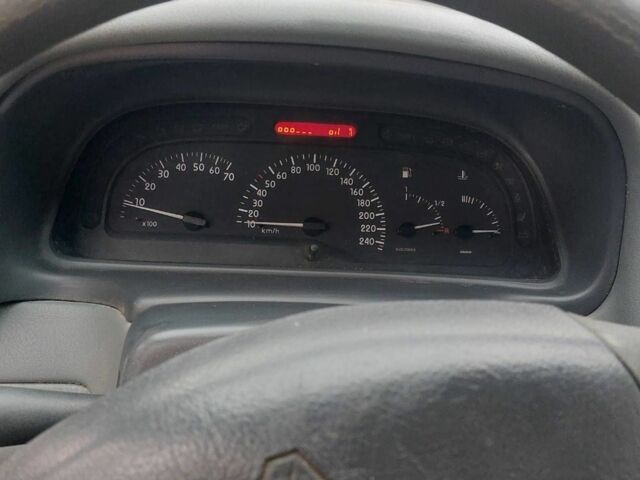 Синий Рено Лагуна, объемом двигателя 0 л и пробегом 360 тыс. км за 1000 $, фото 9 на Automoto.ua