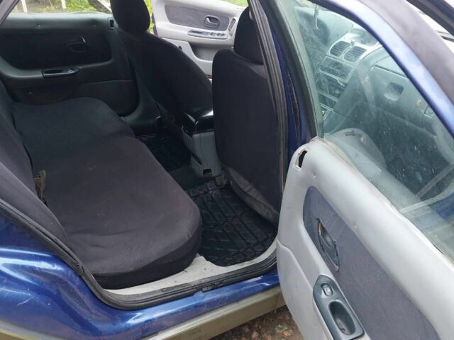 Синий Рено Лагуна, объемом двигателя 0 л и пробегом 360 тыс. км за 1000 $, фото 6 на Automoto.ua