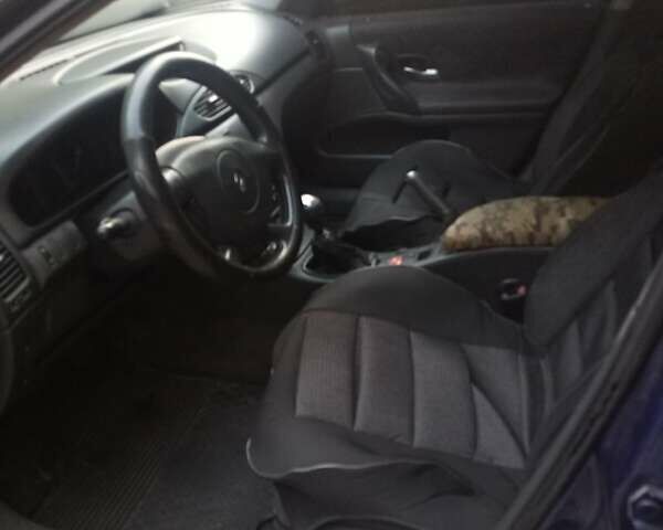 Синий Рено Лагуна, объемом двигателя 1.87 л и пробегом 380 тыс. км за 2800 $, фото 5 на Automoto.ua