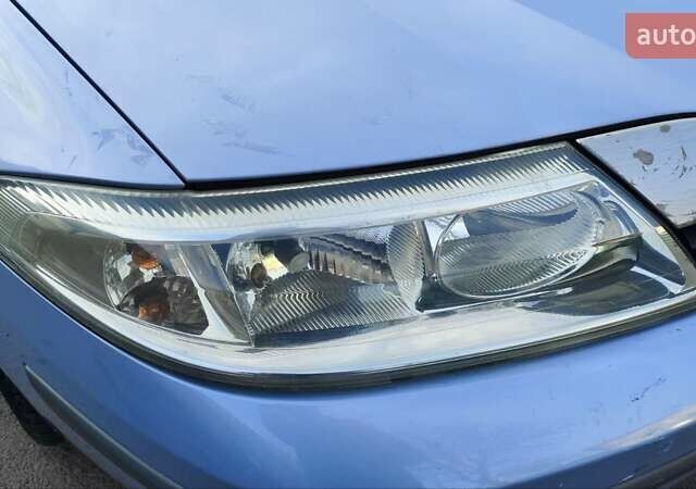 Синій Рено Лагуна, об'ємом двигуна 1.8 л та пробігом 154 тис. км за 3300 $, фото 9 на Automoto.ua