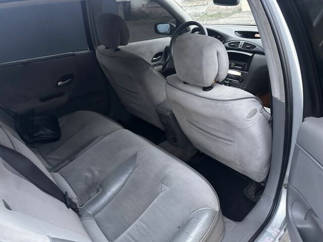 Синий Рено Лагуна, объемом двигателя 1.8 л и пробегом 260 тыс. км за 1300 $, фото 5 на Automoto.ua