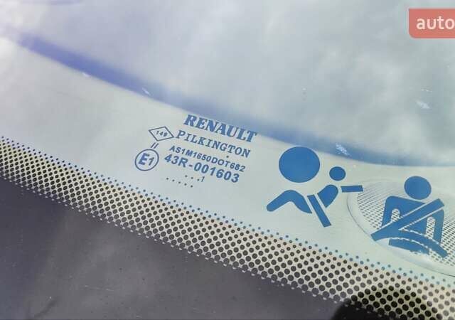 Синій Рено Лагуна, об'ємом двигуна 1.8 л та пробігом 154 тис. км за 3300 $, фото 12 на Automoto.ua