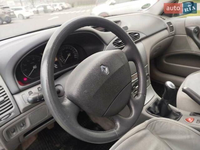 Синій Рено Лагуна, об'ємом двигуна 1.8 л та пробігом 154 тис. км за 4000 $, фото 42 на Automoto.ua