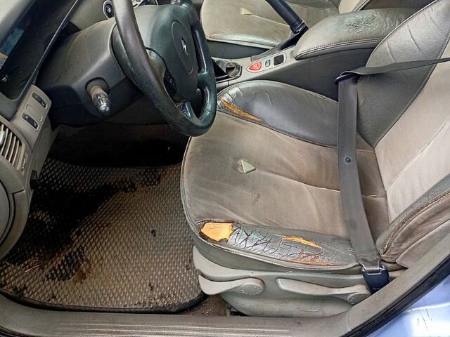 Синий Рено Лагуна, объемом двигателя 1.8 л и пробегом 350 тыс. км за 2600 $, фото 2 на Automoto.ua