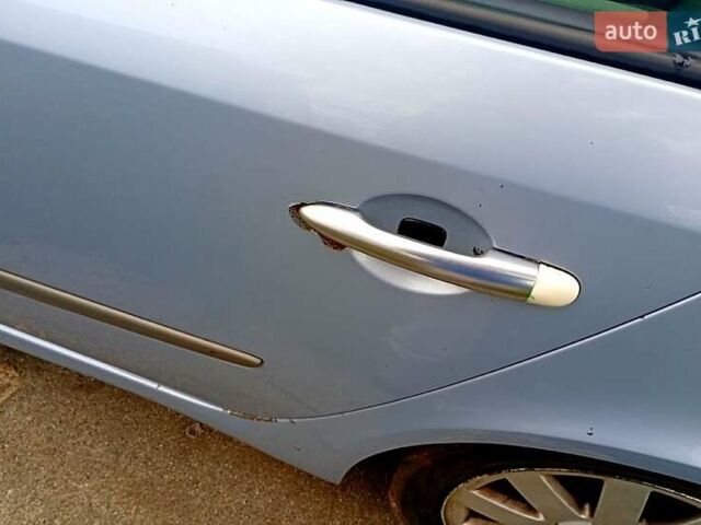 Синій Рено Лагуна, об'ємом двигуна 1.8 л та пробігом 350 тис. км за 2600 $, фото 5 на Automoto.ua