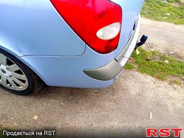 Синій Рено Лагуна, об'ємом двигуна 1.8 л та пробігом 350 тис. км за 2600 $, фото 10 на Automoto.ua