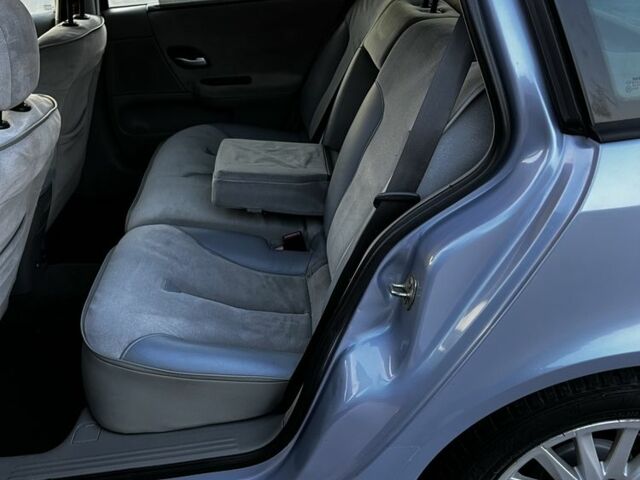 Синій Рено Лагуна, об'ємом двигуна 2 л та пробігом 254 тис. км за 3300 $, фото 10 на Automoto.ua