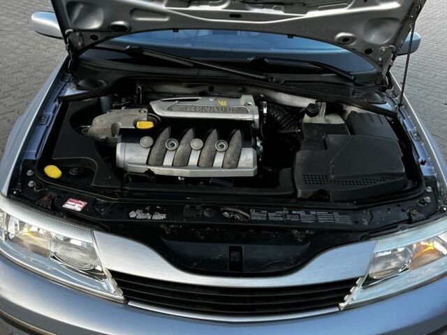 Синій Рено Лагуна, об'ємом двигуна 2 л та пробігом 254 тис. км за 3300 $, фото 15 на Automoto.ua